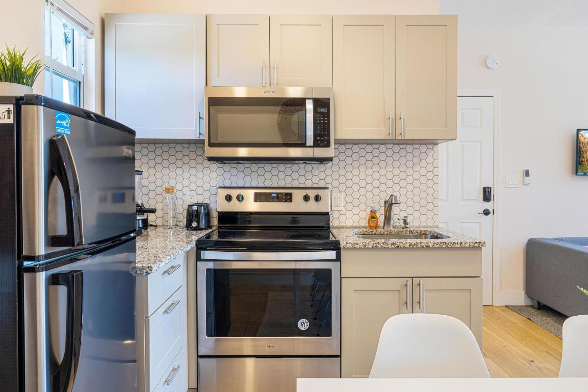 Bloom Hideaway - Mins To Las Olas & Beach Fort Lauderdale Exterior photo